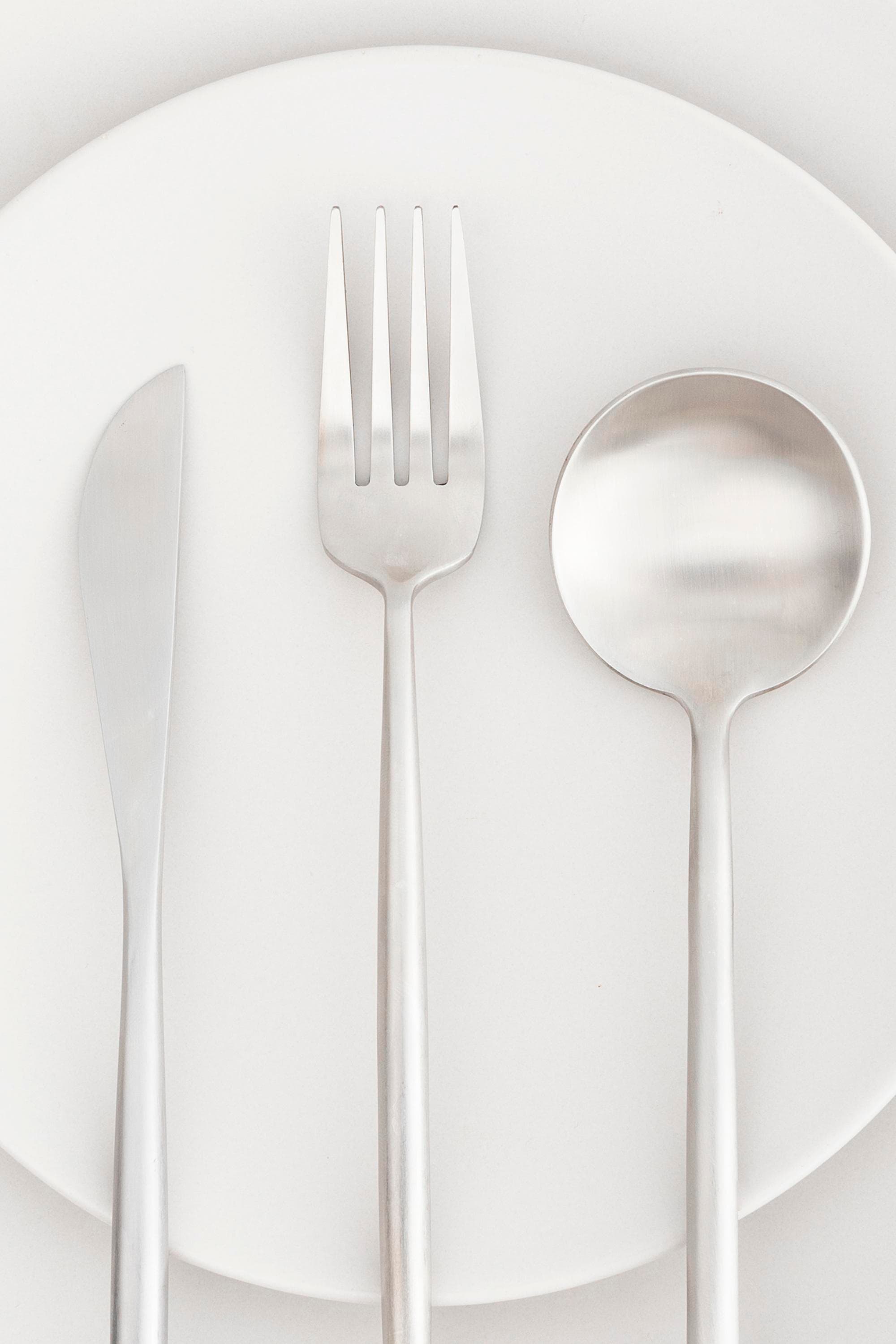 Portion control serving spoons