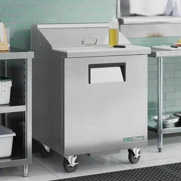 True TSSU-27-08-HC 27 7/8" 1 Right Hinged Door Refrigerated Sandwich Prep Table