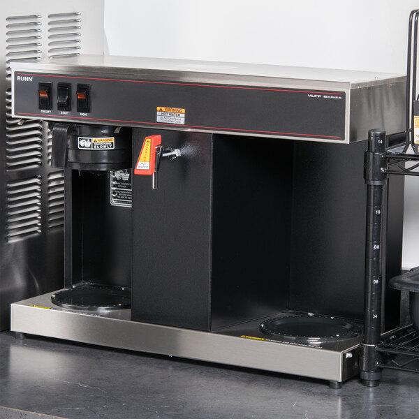 Bunn 07400.0005 VLPF Automatic Coffee Brewer with Two Lower Warmers - 120V