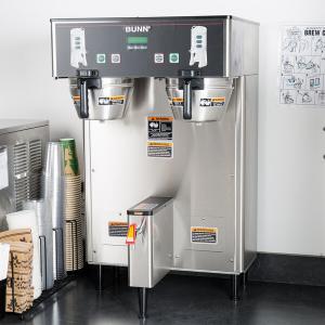 Bunn 34600.0000 BrewWISE Dual ThermoFresh DBC Brewer with Funnel Lock - 120/240V, 6600W