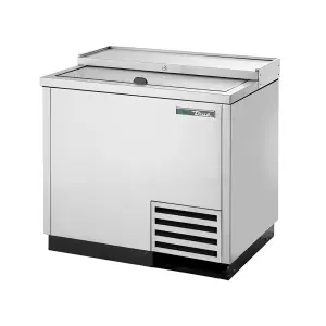 True TD-36-12-S-HC 36" Forced Air Bottle Cooler - Holds (264) 12 oz Bottles, Lid Locks,115v